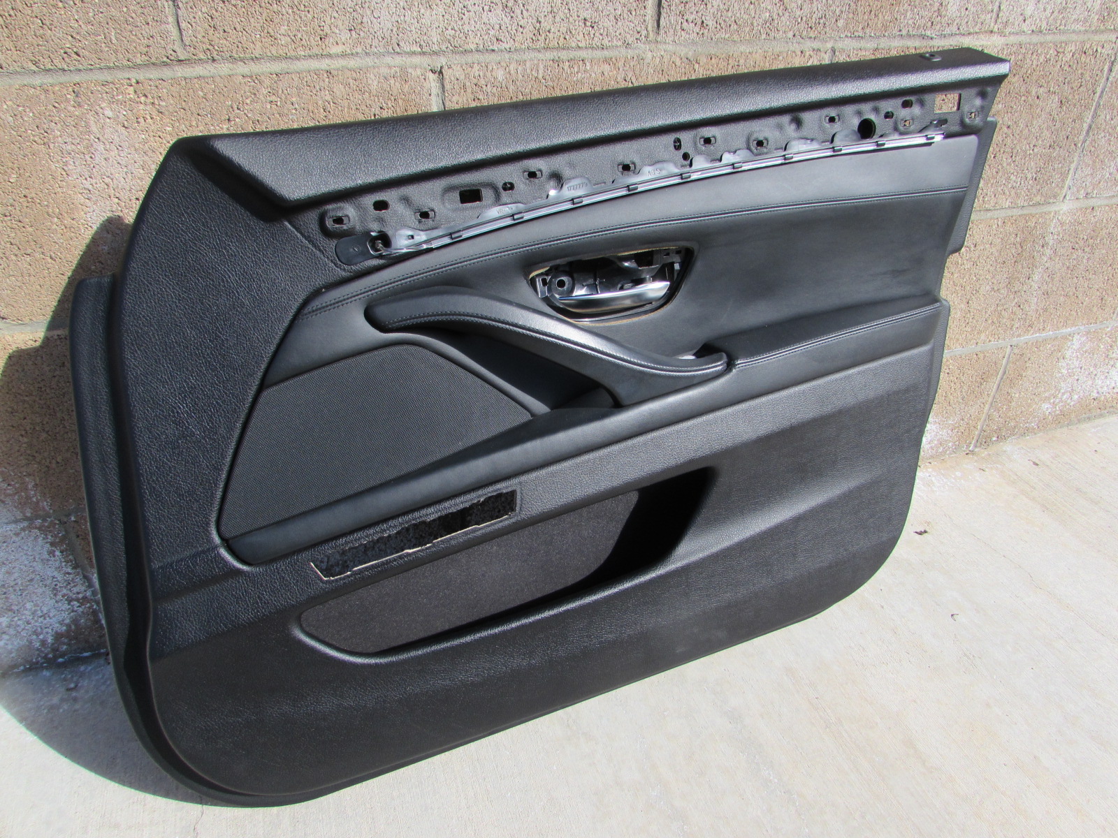 BMW Door Panel Front Right 51417273366 F10 528i 535i 550i ActiveHybrid 5 M5 Hermes Auto Parts